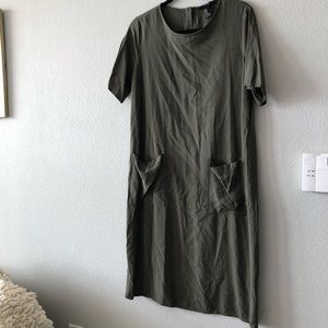 Midi dress with pockets